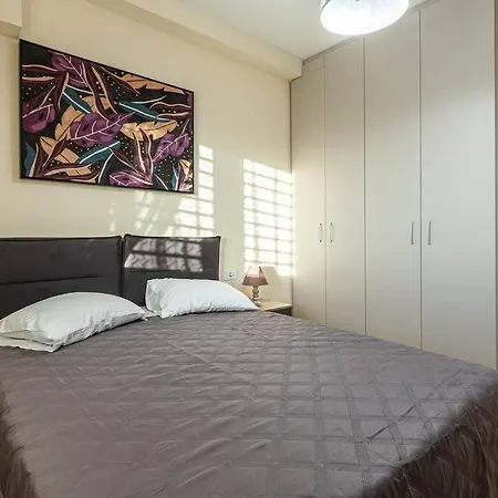 Nikolas Appartement *