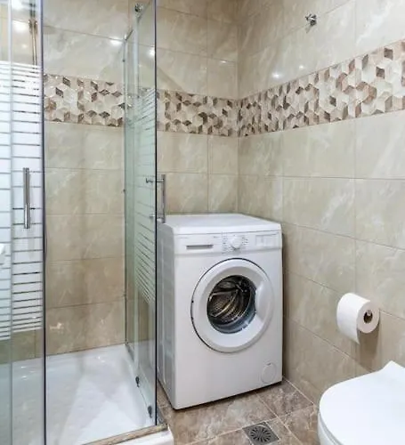 Nikolas Apartament *